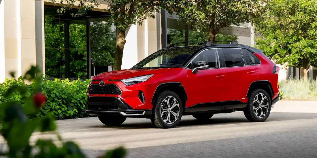 فراخوان تویوتا برای RAV4 و خودروهای برقی
