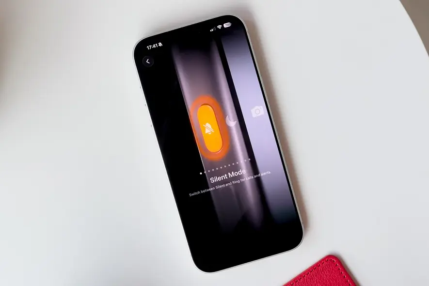 صفحه شخصیسازی دکمه اکشن آیفون