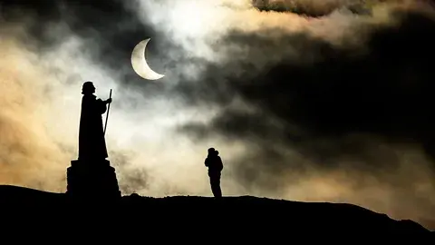 Getty Images در سال ۲۰۲۶، گرینلند یکی از معدود مقاصدی است که در مسیر کامل گرفتگی خواهد بود (منبع: Getty Images)