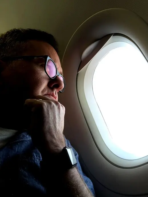 استوارت رینولدز کانادایی نظریهای جذاب دربارهٔ رفتار کاناداییها دارد که به آبوهوای آنها مرتبط است