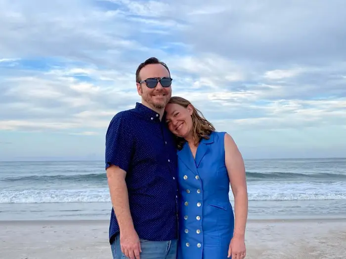 نویسنده و شریکش در ویلانو بیچ