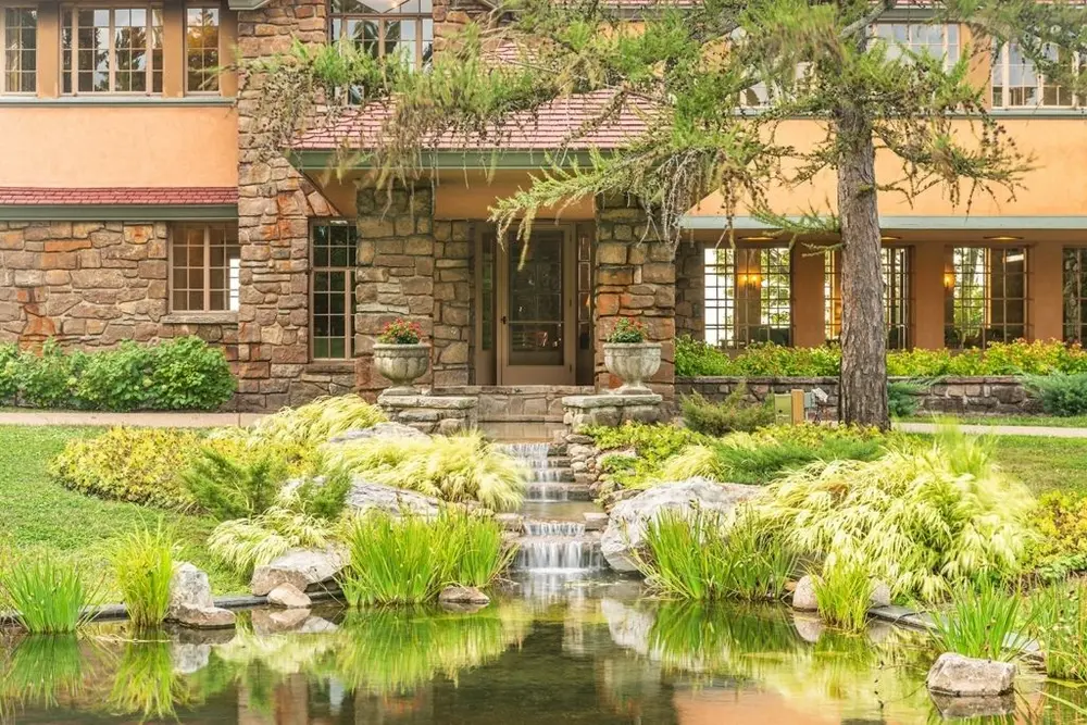 شهر رست‌بلت در حال پیشرفت؛ بوفالو خانه یکی از بهترین مجموعه‌های مدرن و معاصر ...