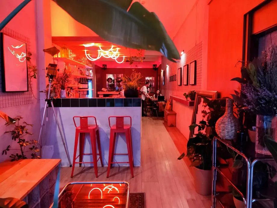 او اوتو در خیابان بونجاردیم