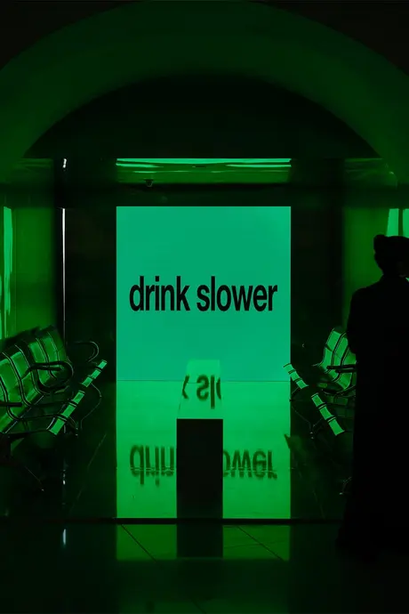 یک ترمینال فرودگاهی تبدیل به گالری برای NOMAD ابوظبی