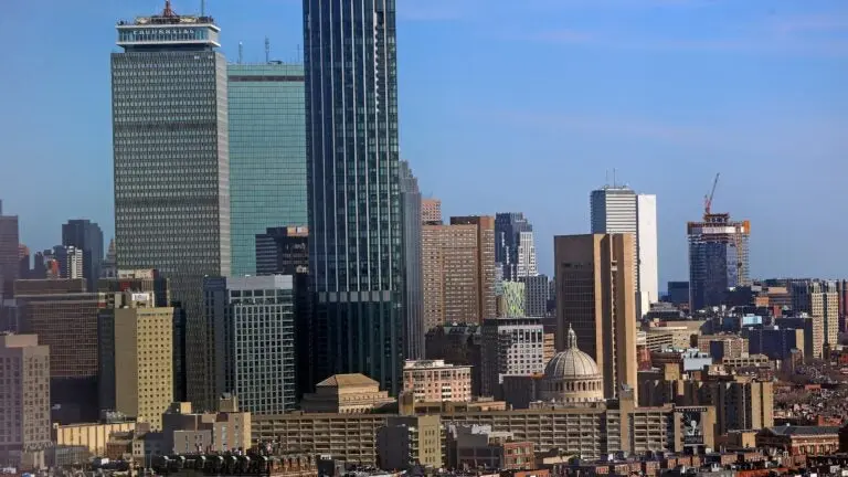 نمایی از خط افق شهر بوستون در سال ۲۰۲۴