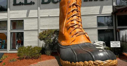 فروشگاه پرچم‌دار ال.ال. بین در فری‌پورت با نمایش‌های موزه‌مانند