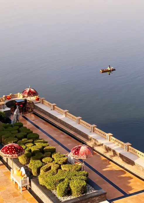 مسافرانی که بیحوصله برای انتشار <em>اودیسه</em> کریستوفر نولان هستند، میتوانند مکانهای فیلمبرداری واقعی را ببینند، همراه با relics تاریخ باستانی که آن را inspired کرد، روی شبهجزیره تاریخی پلهپونز یونان.” src=”https://dl.triplike.ir/pic/2025-12/Trip-136324-2025-12-13-10-12-50-g7br2n.webp”><figcaption>مسافرانی که بیحوصله برای انتشار <em>اودیسه</em> کریستوفر نولان هستند، میتوانند مکانهای فیلمبرداری واقعی را ببینند، همراه با relics تاریخ باستانی که آن را inspired کرد، روی شبهجزیره تاریخی پلهپونز یونان.</figcaption></figure>
<p>در ژوئیه ۲۰۲۶، فیلم <em>اودیسه</em> کریستوفر نولان، بینندگان را به سفری به شبهجزیره myth-drenched پلوپونز یونان میبرد. کارگردان برنده اسکار صحنهها را روی ساحل cinematic جنوب غربی مسینیا فیلمبرداری کرد، جایی که epics هومر در تاریخ باستانی anchored هستند. Costa Navarino متمرکز بر پایداری، خانه چهار روس لوکس و influx اخیر رستورانهای هدایتشده توسط سرآشپزهای ستارهدار میشلن، پایگاه ایدهآلی برای کاوش مکانهای فیلم است. به غار ساحلی نستور hike کنید تا ببینید جایی که اودیسه مت دامون cyclops را outwits میکند. در قلمرو پوزایدون در ساحل omega-shaped Voidokilia شنا کنید و فلامینگوها را در لگون جیالووا عکس بگیرید. قلعه Methoni و شهر نزدیک Pylos را meander کنید، جایی که پسر اودیسه智慧 را از قهرمان جنگ تروا، شاه نستور، جسته میگیرد.</p>
<p>شخصیتهای mythical هومر توسط Mycenaeans inspired شده بودند، که در پلوپونز در عصر برنز شکوفا شدند. در کاخ نستور نزدیک Pylos، درباره این تمدن بیاموزید و به spotای که باستانشناسان مقبره warrior Mycenaean پر از گنج را در ۲۰۱۵ unearthed کردند، نگاهی بیندازید. این کشف درک ما از راههایی که فرهنگهای Mycenaean و Minoan blended تا Western civilization را به وجود آورند، rewrite کرد. trove مقبره در نمایشگاه Kingdom of Pylos در لسآنجلس به قرض بینالمللی است قبل از بازگشت به آتن برای شش ماه؛ و در اواخر ۲۰۲۶، اکثر مصنوعات به دیگر finds groundbreaking پلوپونزی ملحق میشوند و به طور دائمی در موزه باستانشناسی تازه revampشده Chora مسینیا ساکن میشوند.</p>
<p>وقتی در بهار ۲۰۲۶ تکمیل شود، شبکه مسیرهای ۱,۰۷۵ مایلی پلوپونز standing این کشور کوهستانی را به عنوان مقصدی برای fitness outdoor بهبود خواهد بخشید. در امتداد مسیرهای mule بازسازیشده، hikers میتوانند روغن زیتون famed مسینیا را taste کنند و سایتهای میراث جهانی یونسکو مانند Mystras نزدیک Euphoria Retreat را بازدید کنند، که جشنواره Wellbeing را در ژوئن ۲۰۲۶ rooted در فلسفه تندرستی یونان باستان میزبانی خواهد کرد.</p>
<h2>پوتوسی، بولیوی</h2>
<p><strong>بروید برای:</strong> افتتاح لژ بزرگ، تجربیات لوکس در میان مناظر otherworldly</p>
<figure>
<img decoding=