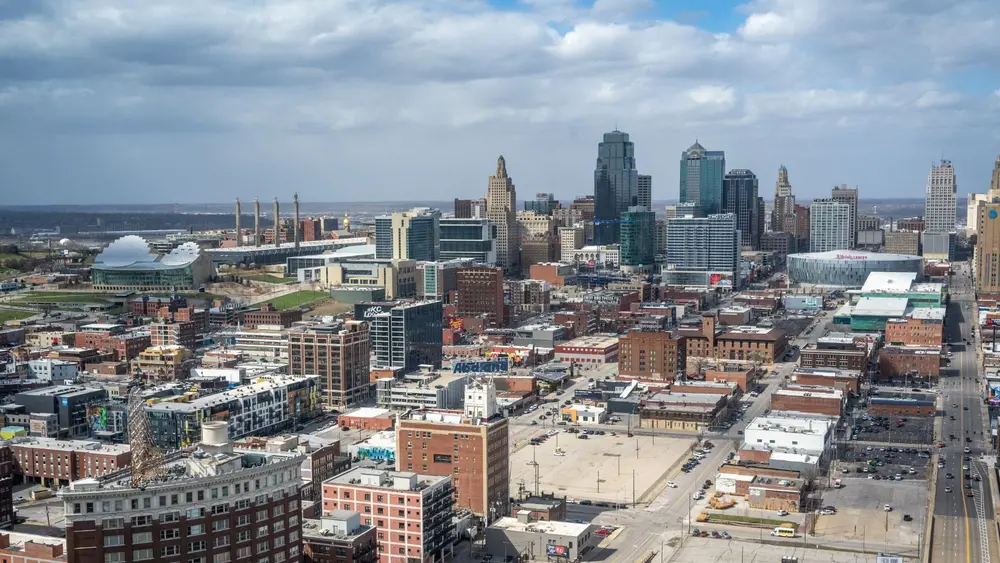 USA Today دو جاذبهٔ KC را برای جوایز سفر نامزد کرده است USA Today دو جاذبهٔ KC را برای جوایز سفر نامزد کرده است