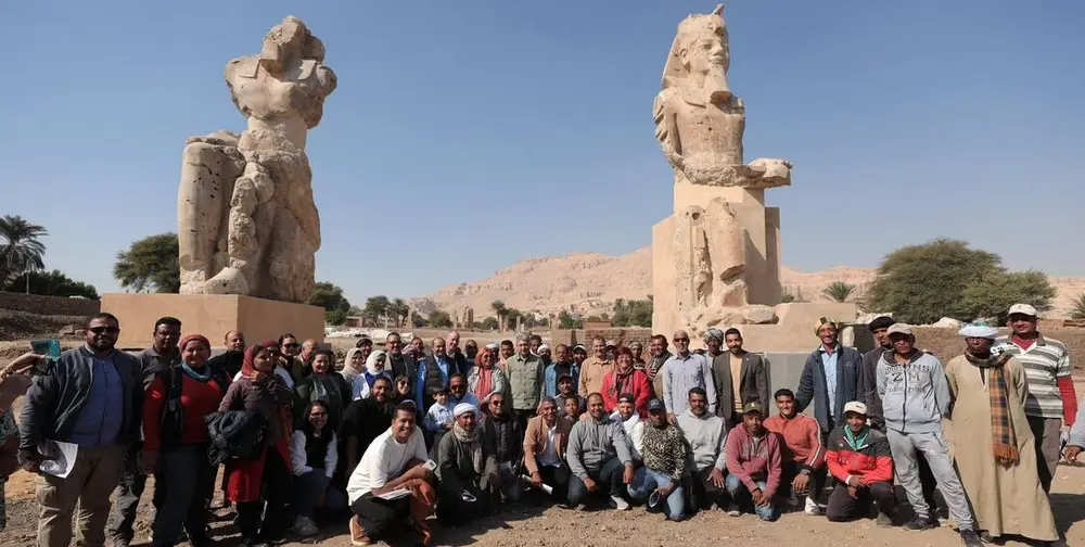 مجسمههای عظیم فراعنه باستان پس از ۳۰ سال کار دوباره در لوکسور بهنمایش درآمدند مجسمههای عظیم فراعنه باستان پس از ۳۰ سال کار دوباره در لوکسور بهنمایش درآمدند