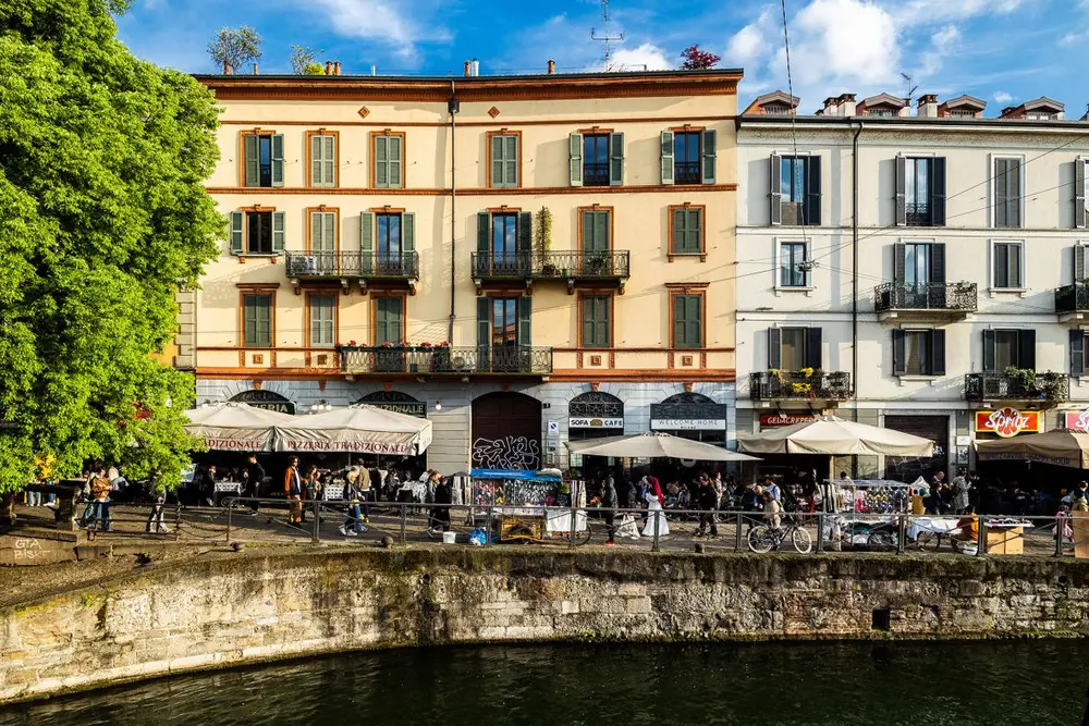 ۴. رم: پایتخت ایتالیا در دسته زیرساخت‌های گردشگری، مقام اول جهان را به خود اختصاص داده است. در تصویر، نمای کلیسای سنت پیتر از قلعه سانتا اینجلو نشان داده شده است.